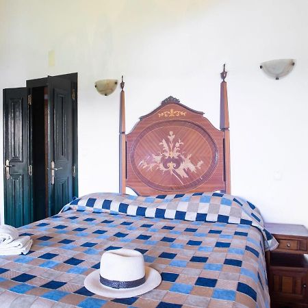 House With Authentic Tiling And Antique Furniture Villa Montemor-o-Novo Kültér fotó