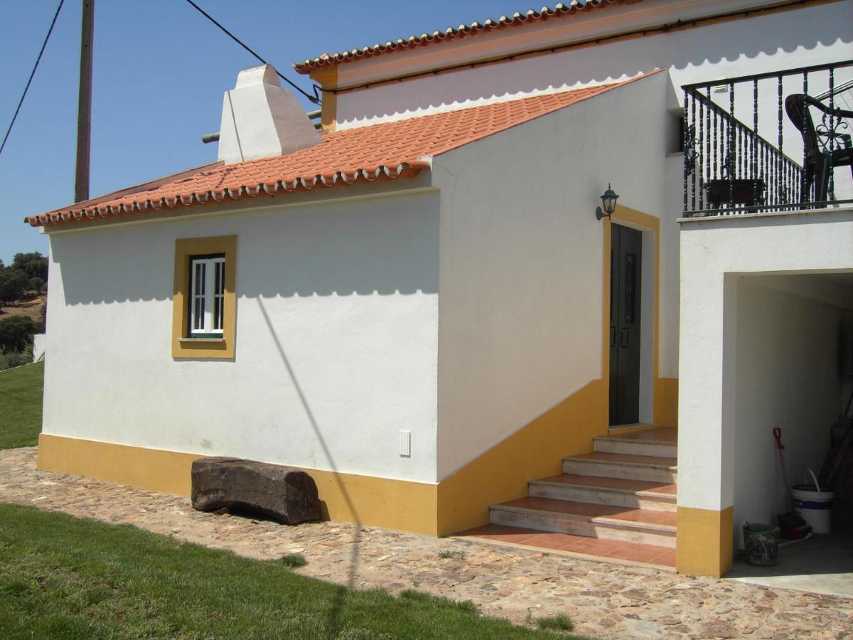 House With Authentic Tiling And Antique Furniture Villa Montemor-o-Novo Kültér fotó
